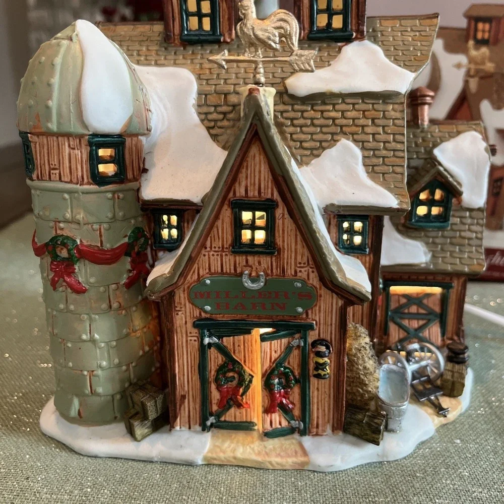 Lemax Village Collection 2002 Harvest Crossing Miller's Barn #25658A-Retired EUC